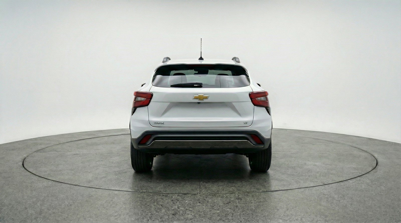 Used 2025 Chevrolet Trax LT w/ LT Convenience Package FWD image 7