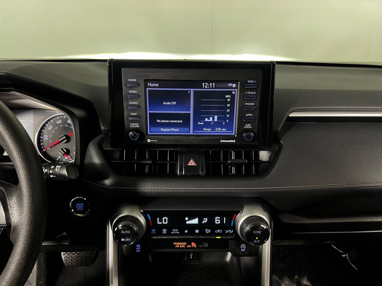 Certified 2022 Toyota RAV4 XLE w/ Convenience Package image 18