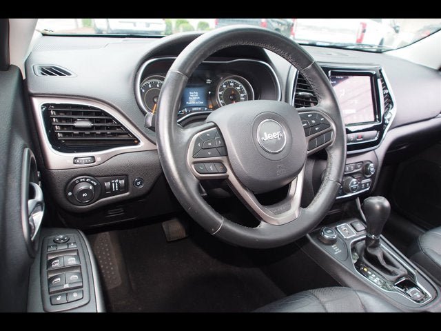 Used 2019 Jeep Cherokee Limited AWD/4WD image 15