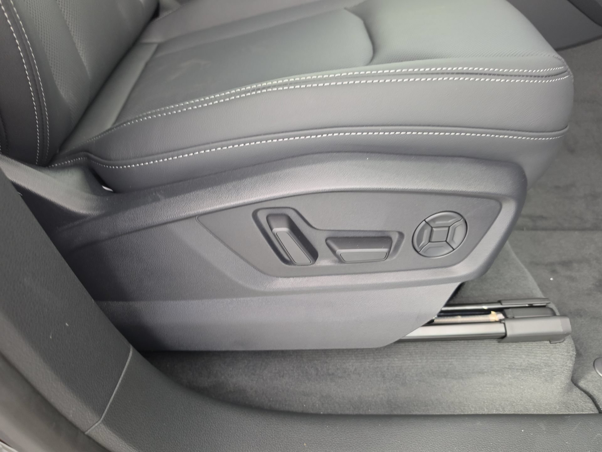 New 2026 Audi Q8 Premium Plus AWD/4WD image 44
