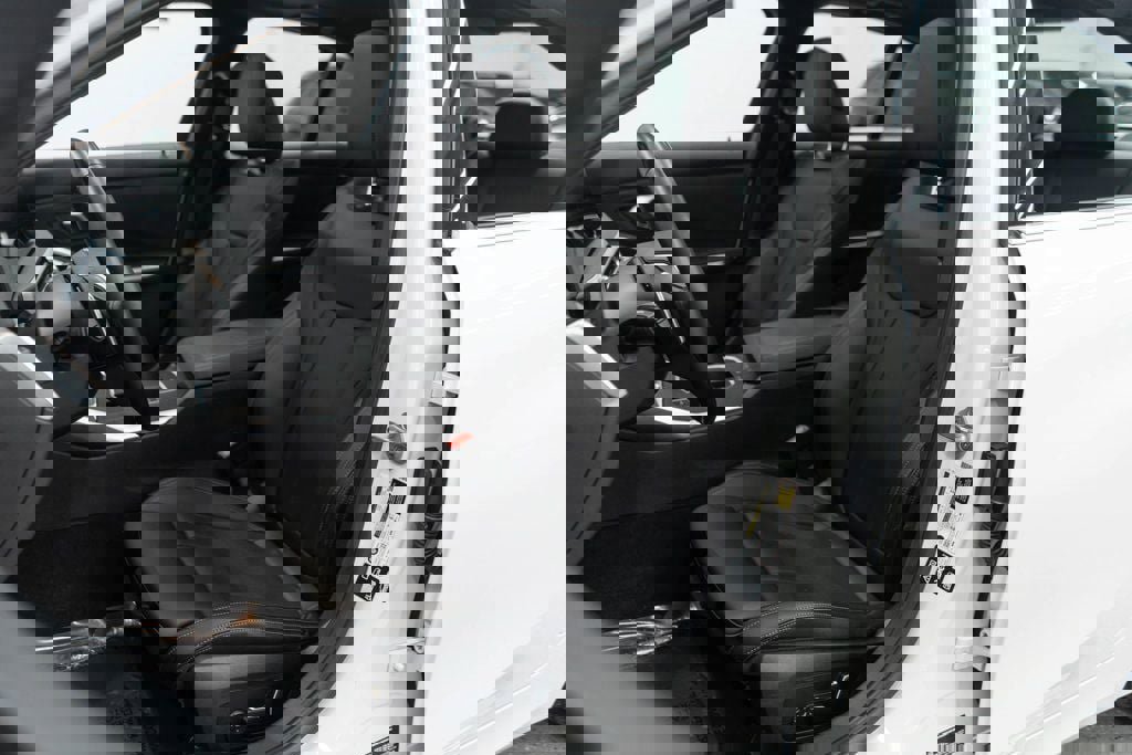 Used 2024 BMW 330i xDrive Sedan w/ Convenience Package image 9