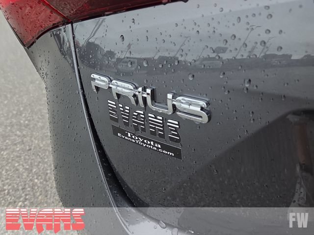 Certified 2022 Toyota Prius LE FWD image 4