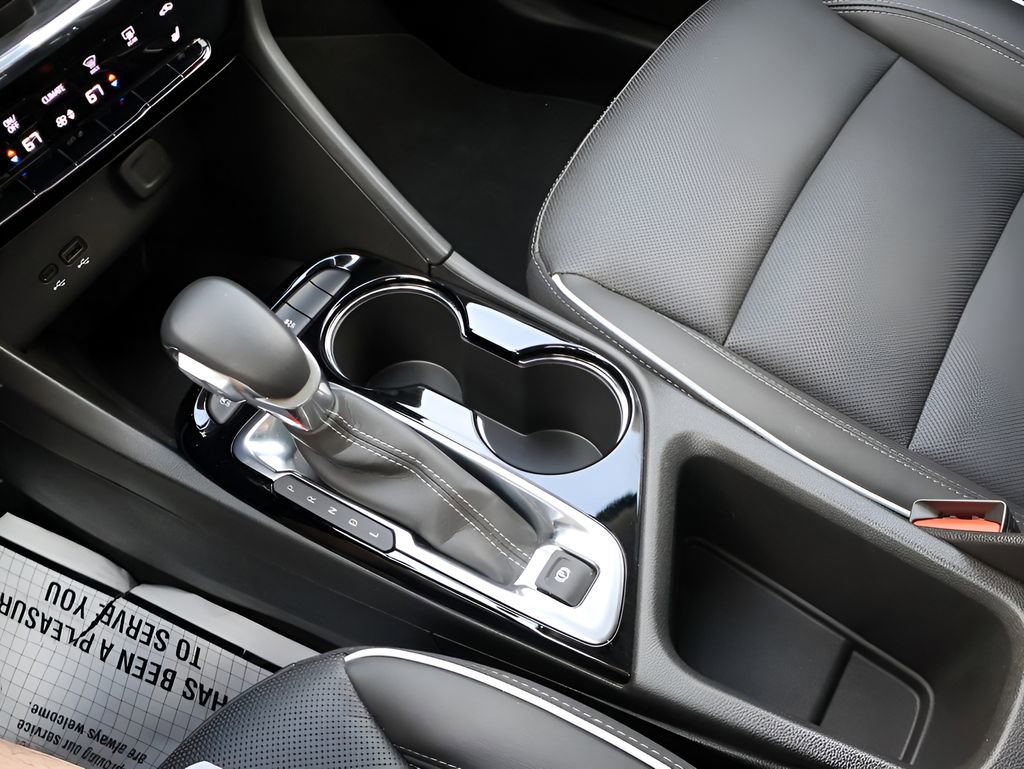 Used 2025 Buick Encore GX Avenir w/ Avenir Convenience Package image 26