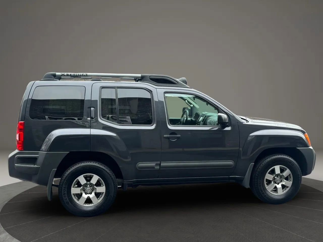 Used 2013 Nissan Xterra PRO-4X w/ Pro-4x Leather Pkg AWD/4WD image 4