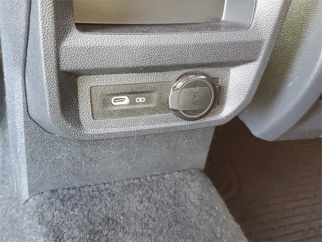 Certified 2024 Volkswagen Tiguan SE image 11