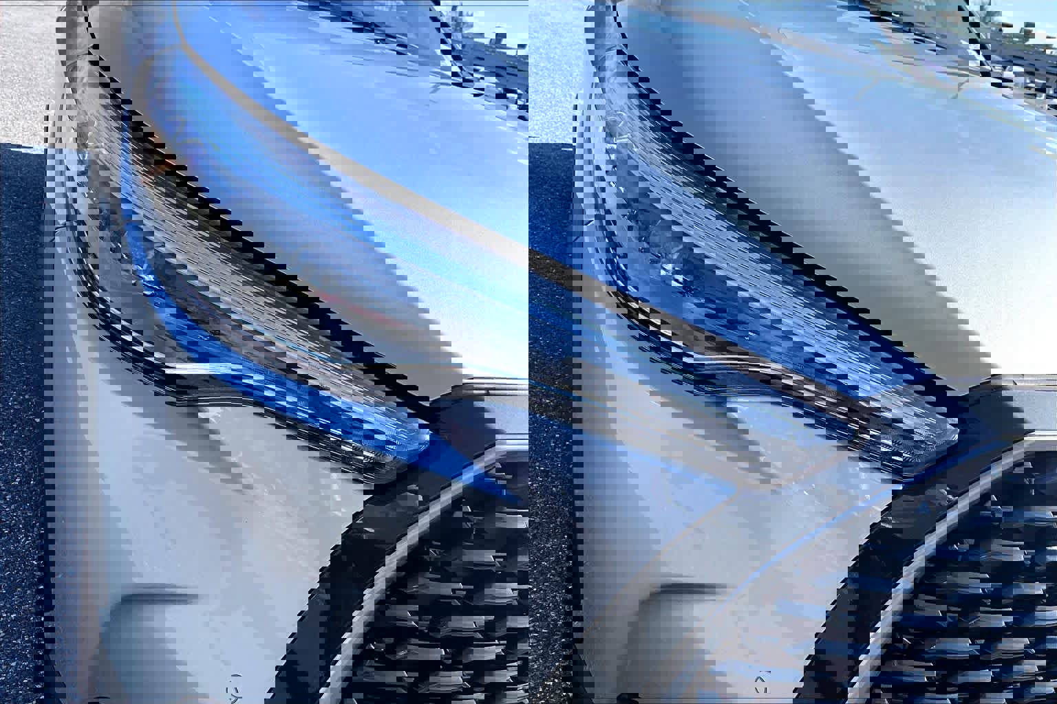 Used 2025 Toyota Corolla Cross XLE w/ Convenience Package image 28