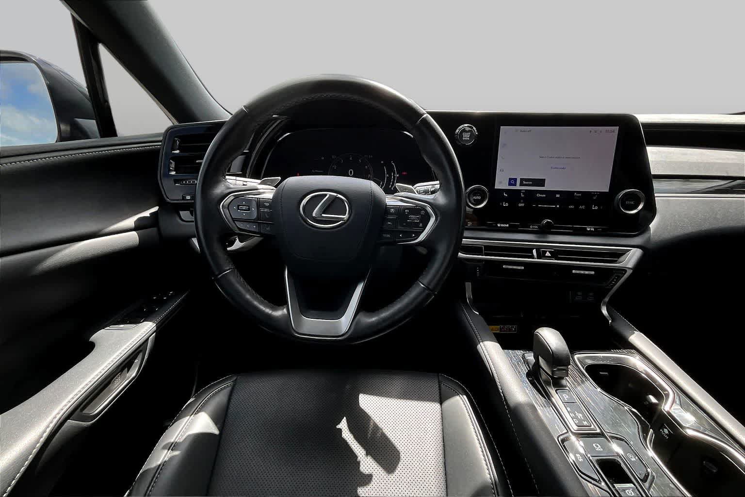 Used 2024 Lexus RX 350 FWD w/ Technology Package image 10