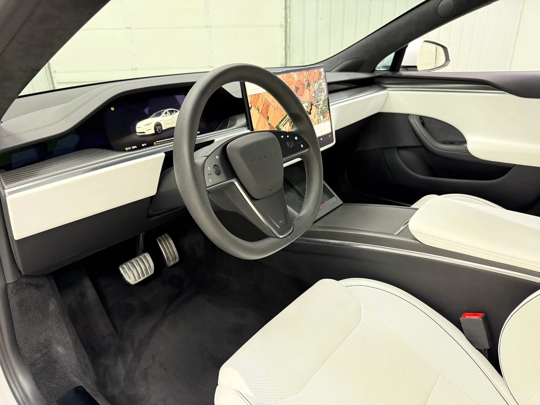 Used 2024 Tesla Model S Plaid AWD/4WD image 13