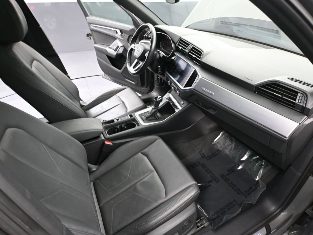 Used 2022 Audi Q3 2.0T Premium AWD/4WD image 46