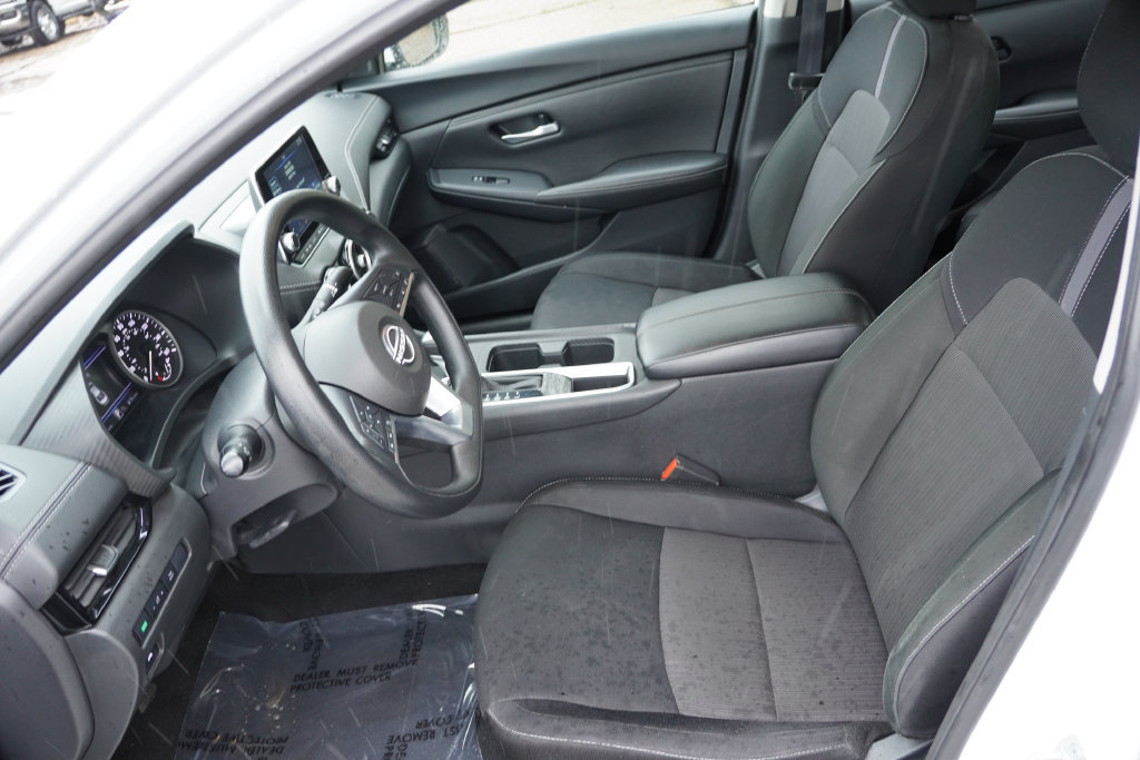 Used 2025 Nissan Sentra SV FWD image 15