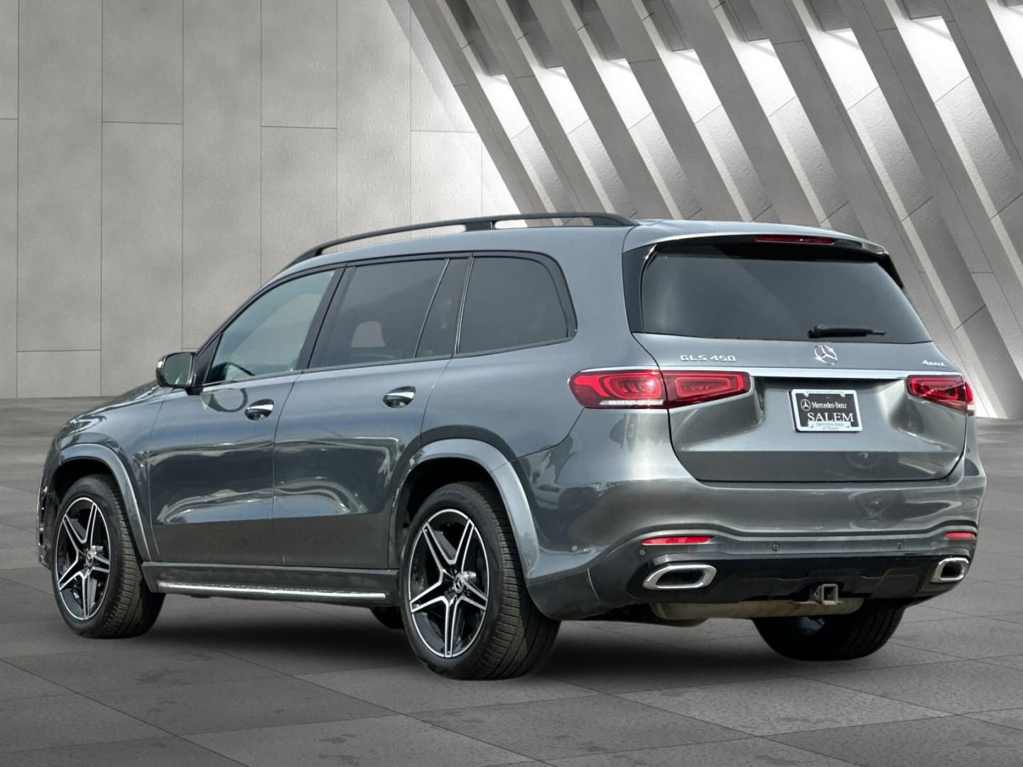 Used 2022 Mercedes-Benz GLS 450 4MATIC w/ AMG Line Exterior image 6