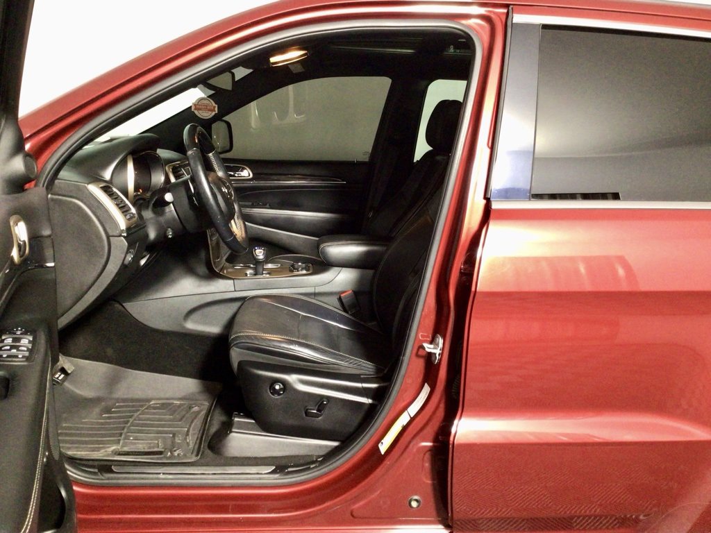 Used 2014 Jeep Grand Cherokee Overland image 18
