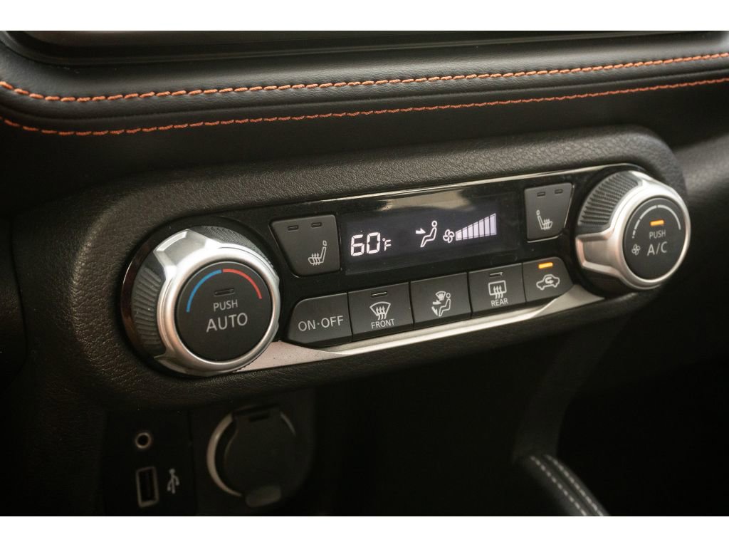 Used 2018 Nissan Kicks SR w/ Premium Package image 24