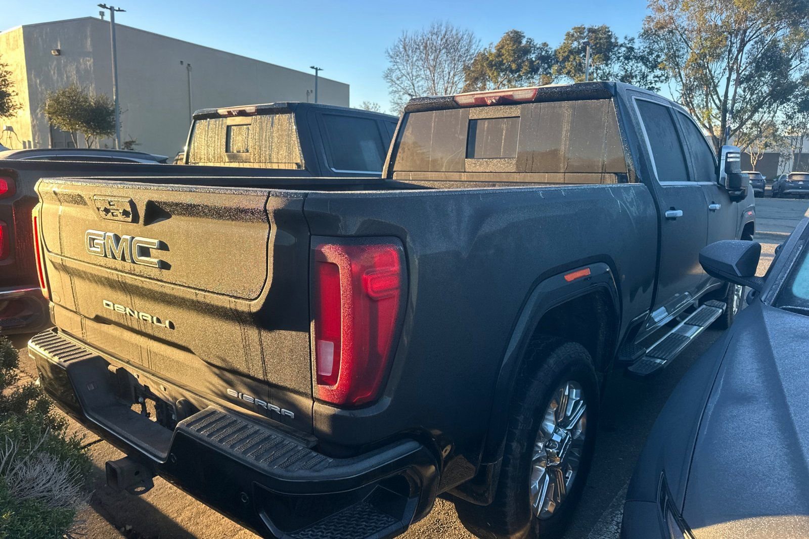 Used 2021 GMC Sierra 2500 Denali w/ Denali Ultimate Package image 3