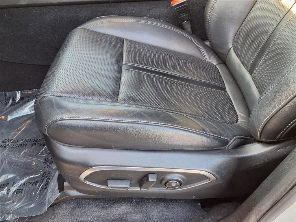 Used 2022 Jeep Wagoneer Series III w/ Rear Seat Video Group 1 image 23