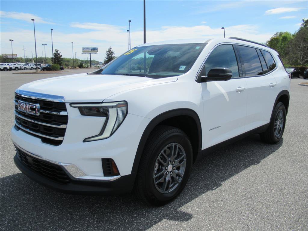 Used 2025 GMC Acadia Elevation image 3
