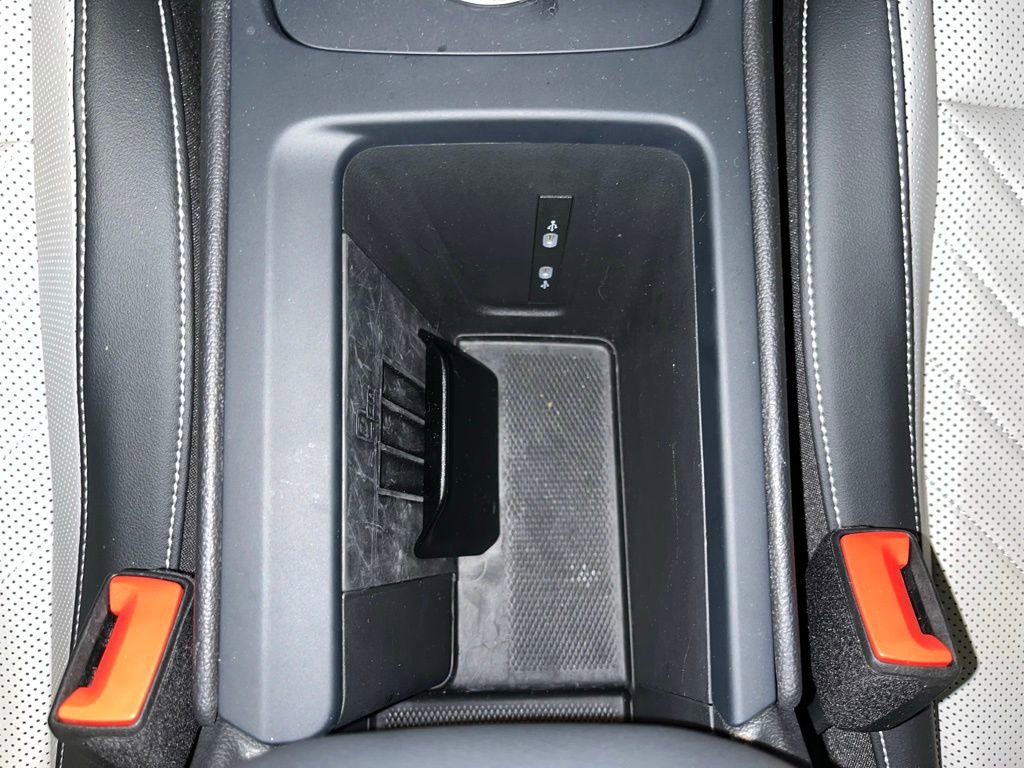 Certified 2025 Volkswagen Tiguan SE image 15