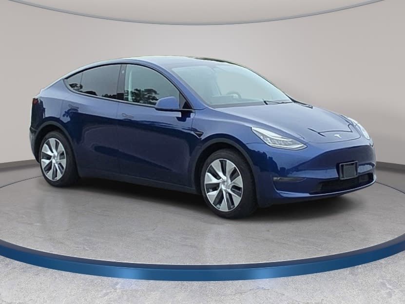 Used 2022 Tesla Model Y Long Range AWD/4WD image 3