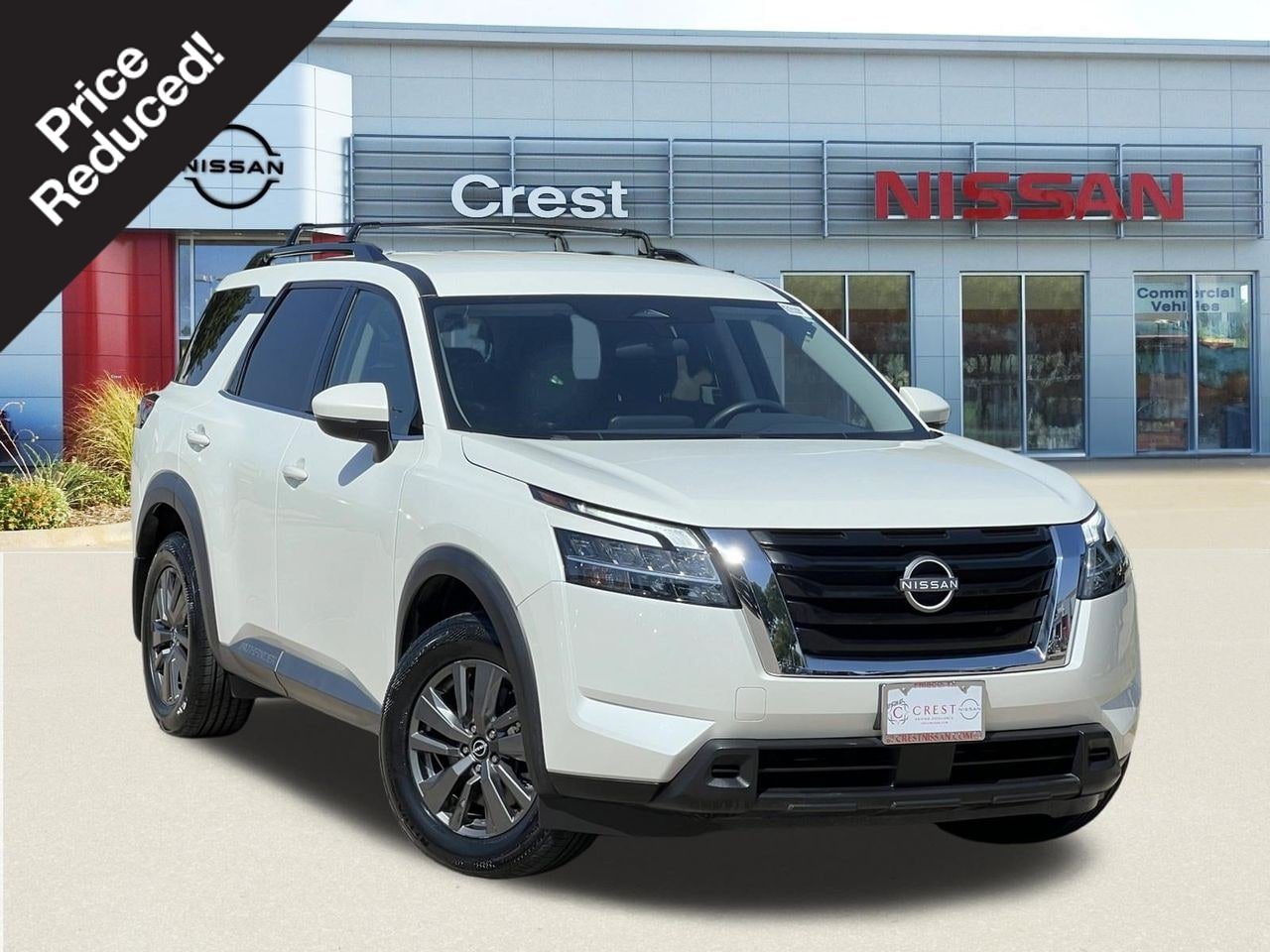 Used 2022 Nissan Pathfinder SV FWD image 1