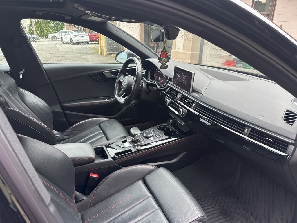Used 2019 Audi A4 2.0T Premium Plus w/ Premium Plus Package AWD/4WD image 10