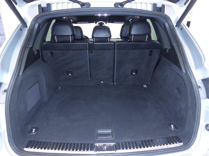 Used 2017 Porsche Cayenne S Platinum w/ Premium Package Plus (Pjy) AWD/4WD image 26