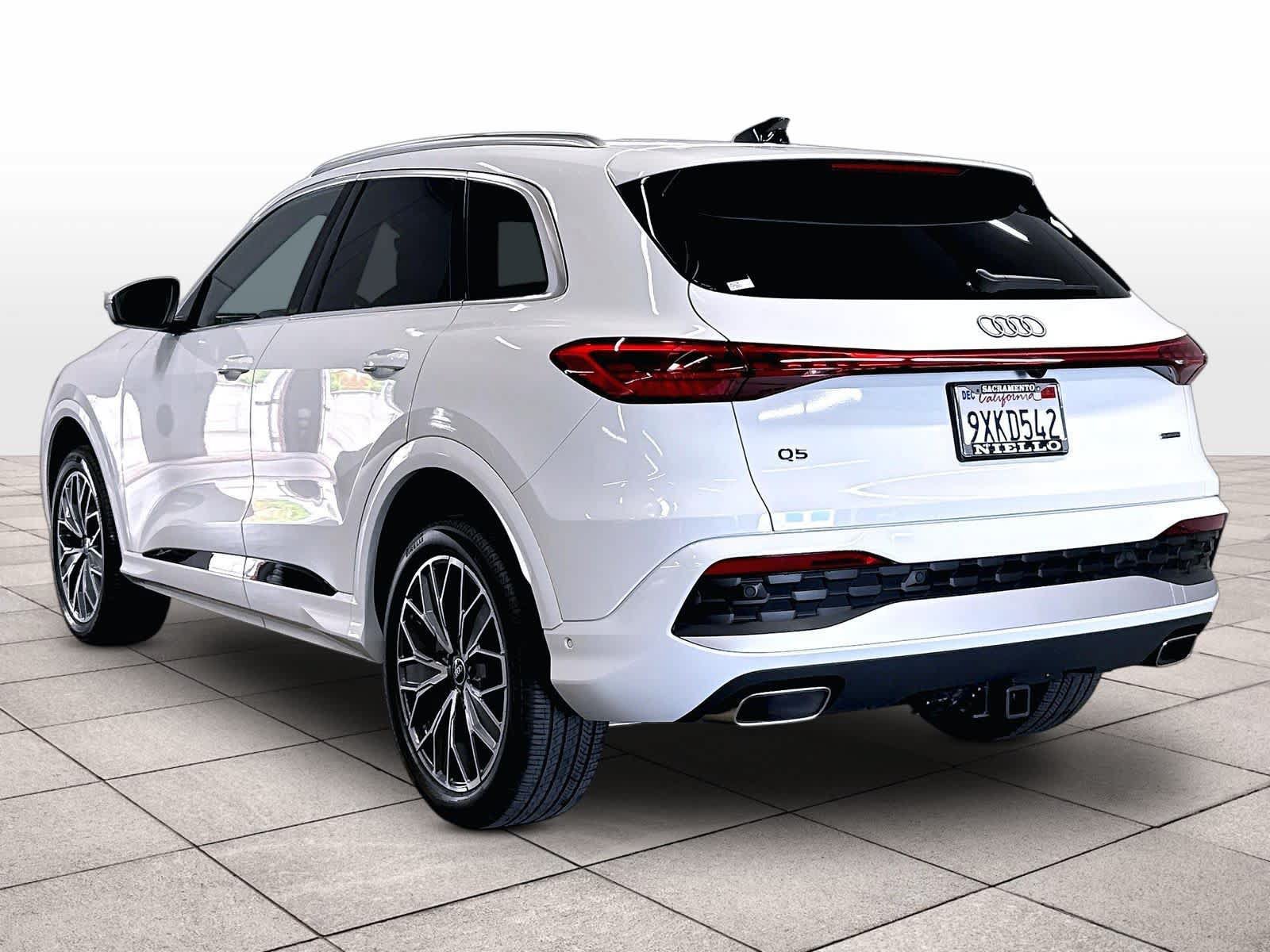 Certified 2025 Audi Q5 Premium Plus w/ Premium Plus AWD/4WD image 13