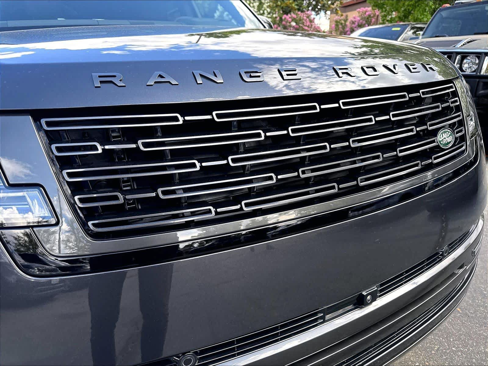 New 2026 Land Rover Range Rover Long Wheelbase SE AWD/4WD image 34