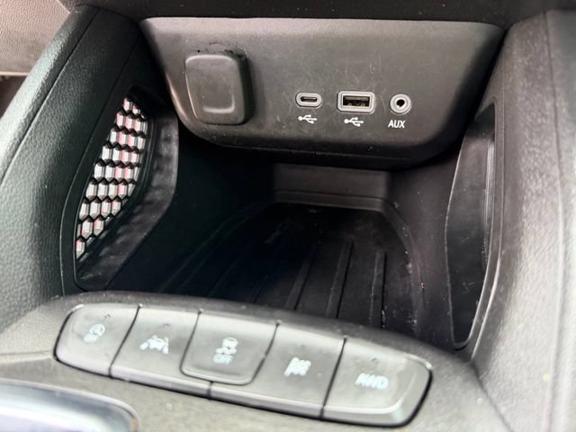 Used 2023 Chevrolet TrailBlazer RS AWD/4WD image 27