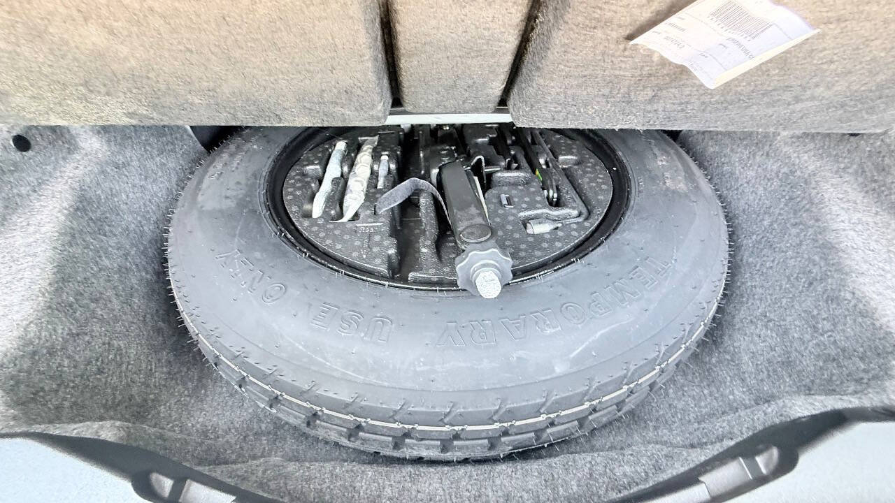 Used 2014 Mercedes-Benz GL 550 4MATIC image 52