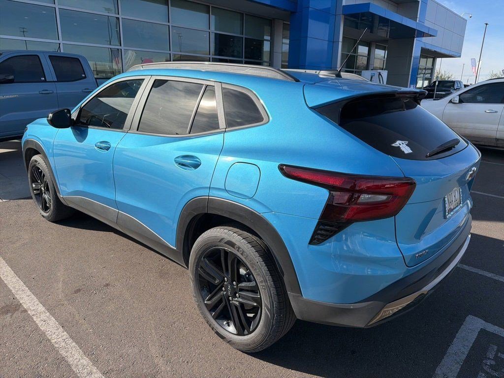 Used 2025 Chevrolet Trax ACTIV image 4