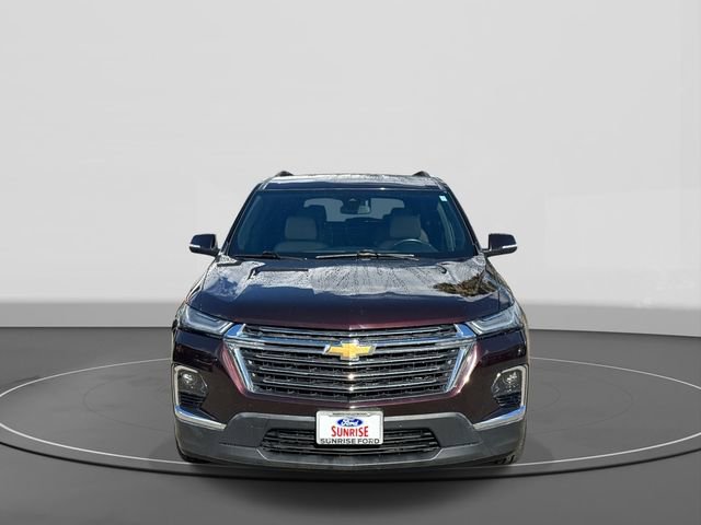 Used 2022 Chevrolet Traverse LT image 3