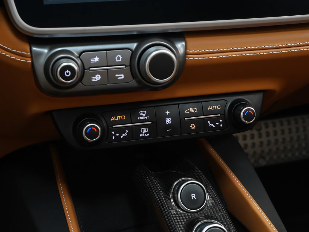 Certified 2022 Ferrari Portofino M RWD image 64