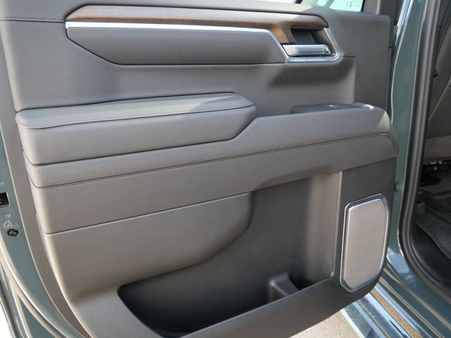 Used 2026 Chevrolet Silverado 1500 High Country w/ High Country Premium Package AWD/4WD image 15
