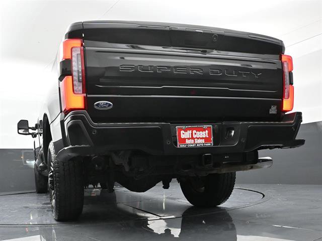 Used 2025 Ford F350 Platinum w/ FX4 Off-Road Package AWD/4WD image 34