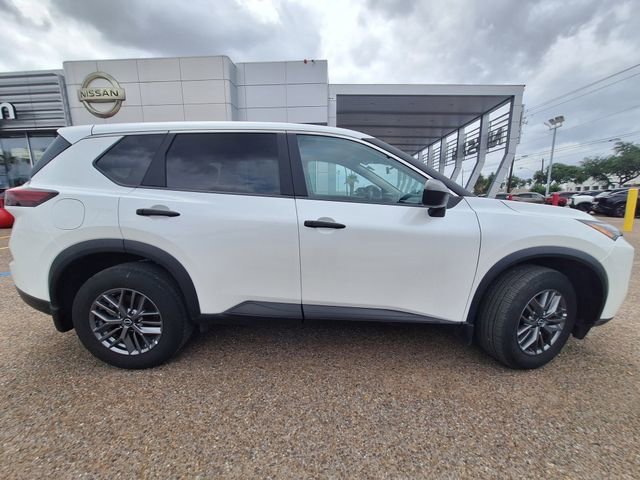 Certified 2025 Nissan Rogue S AWD/4WD image 8