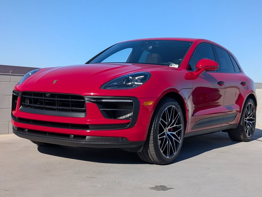 Certified 2022 Porsche Macan S image 1