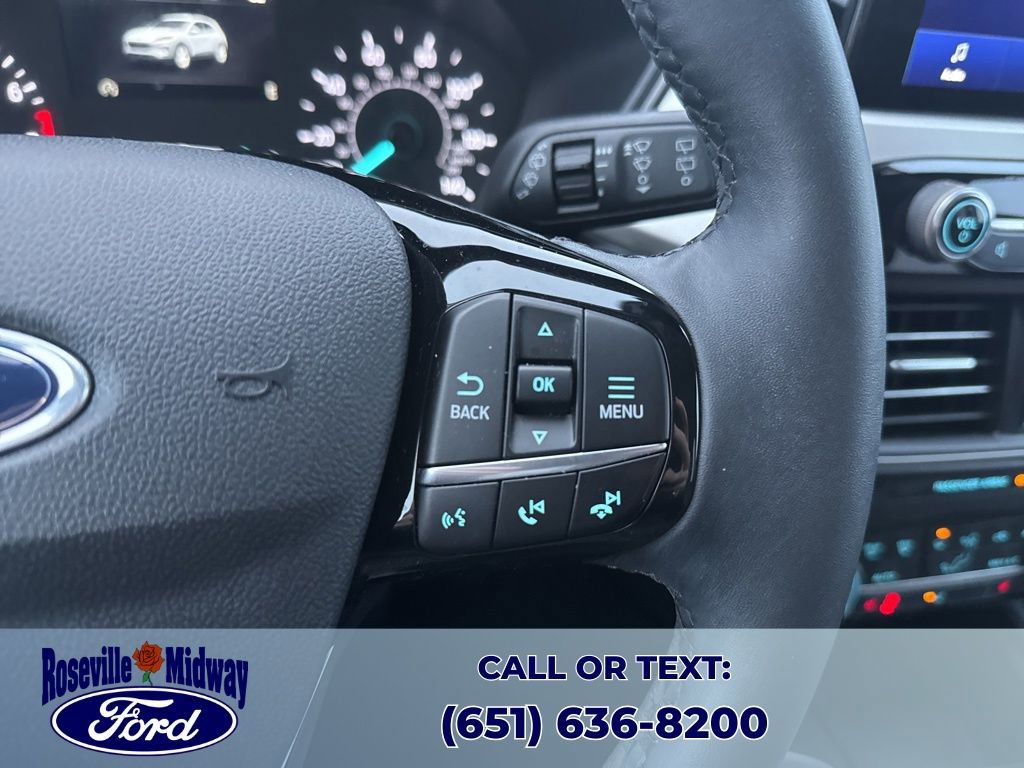 Used 2022 Ford Escape SE w/ Cold Weather Package image 22