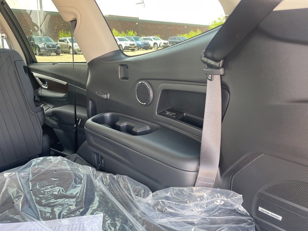 Certified 2025 Subaru Ascent Touring image 10