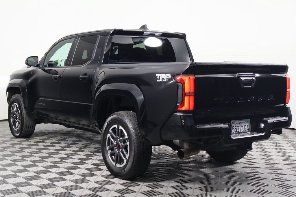 Used 2025 Toyota Tacoma TRD Sport AWD/4WD image 6
