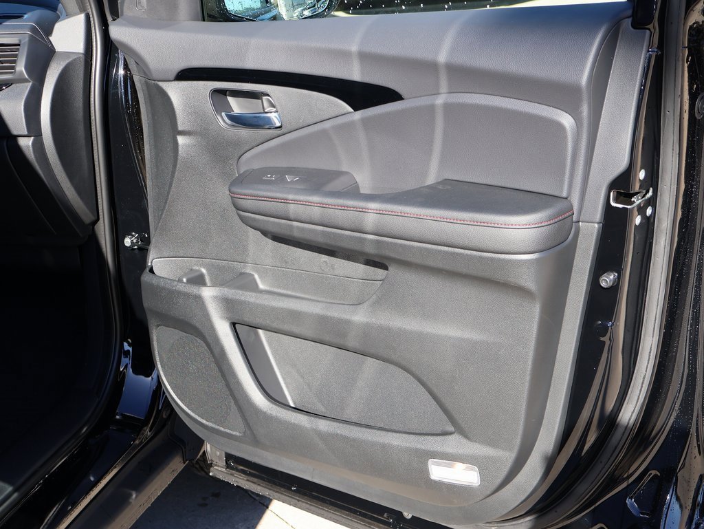 New 2026 Honda Ridgeline Black Edition image 11