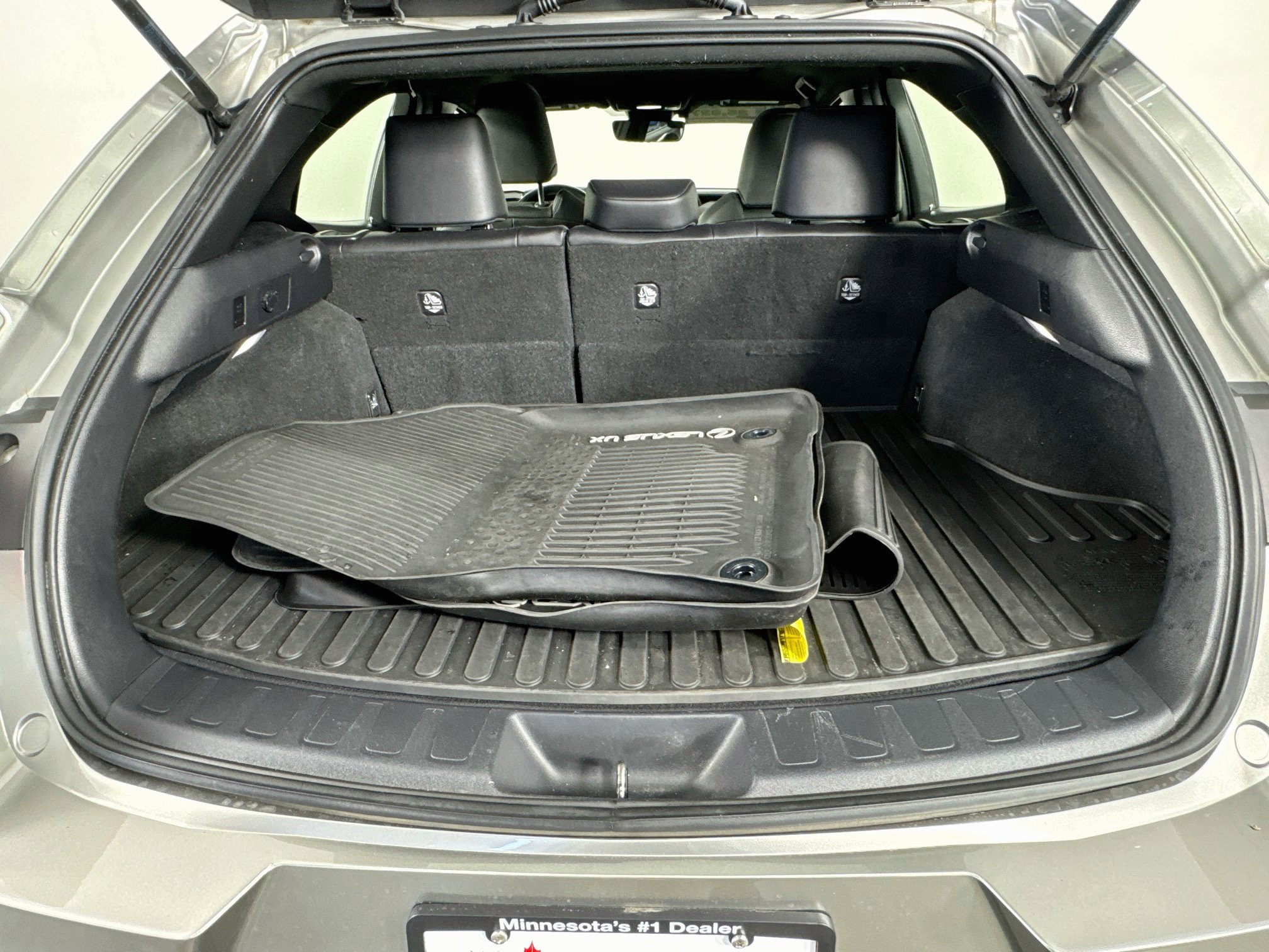 Used 2019 Lexus UX 250h w/ Premium Package AWD/4WD image 27