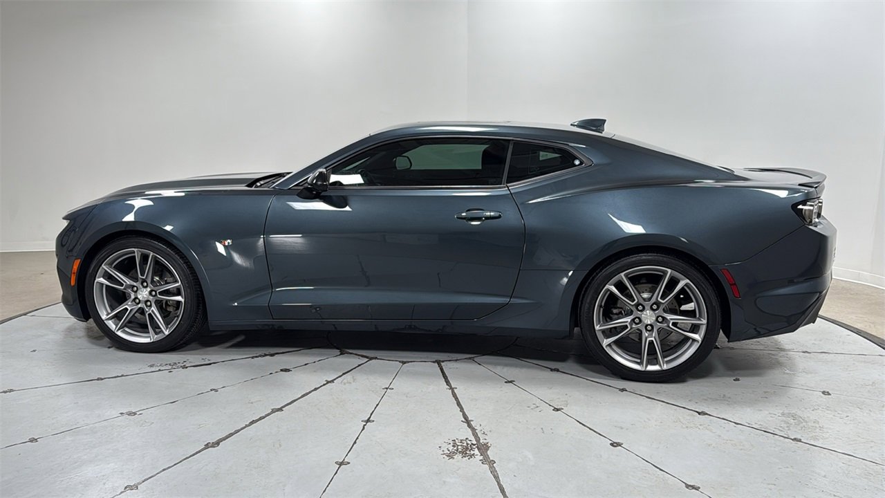 Used 2020 Chevrolet Camaro LT w/ RS Package image 8