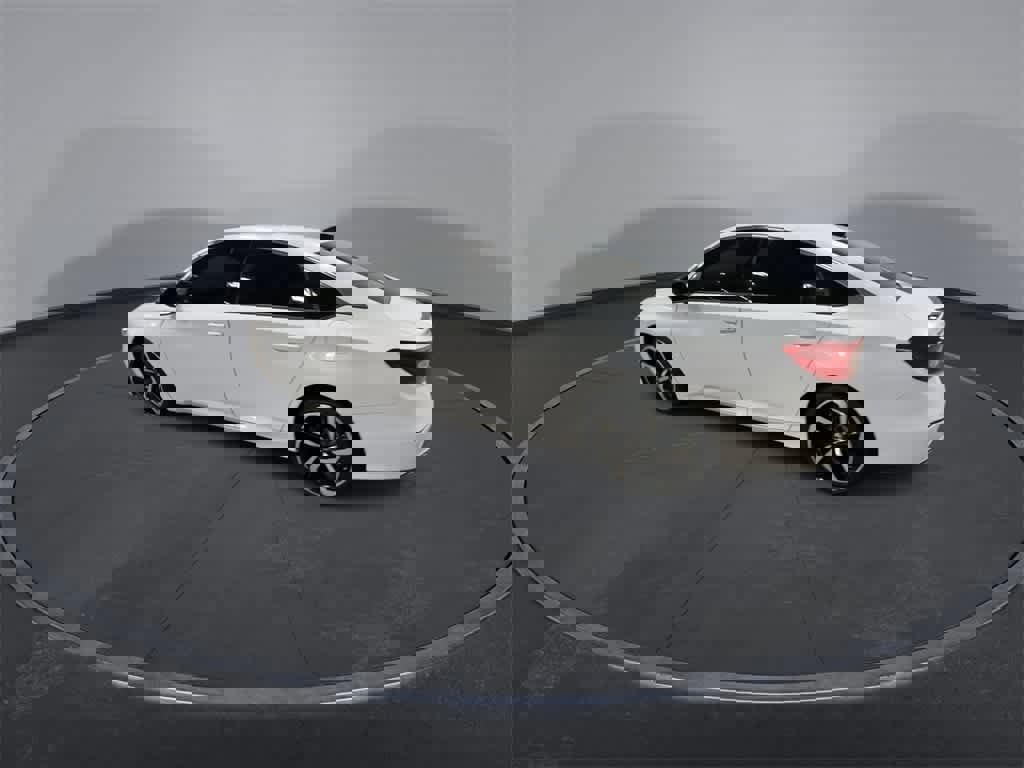 Used 2022 Honda Accord Sport image 6