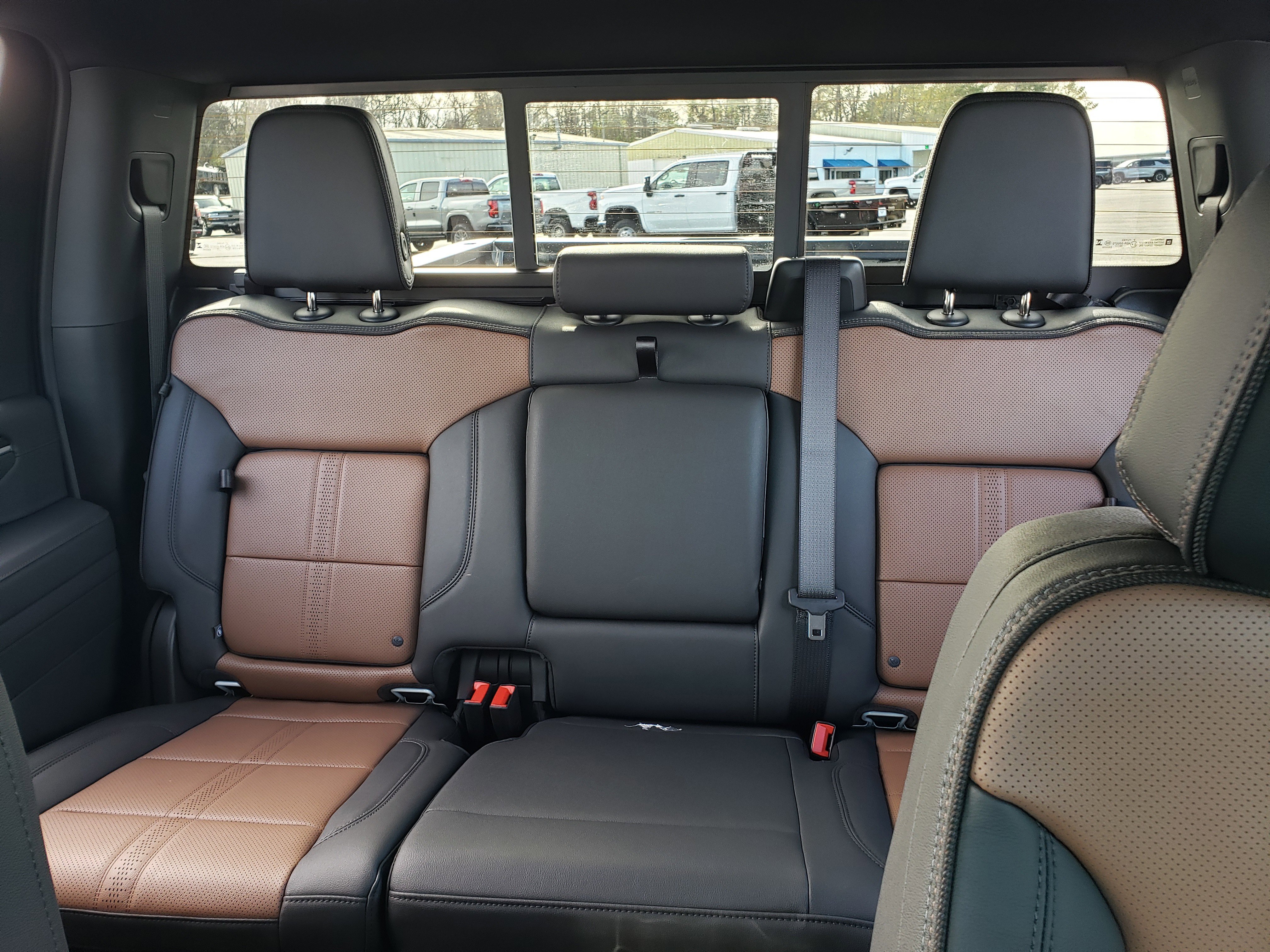 New 2026 Chevrolet Silverado 3500 High Country w/ High Country Premium Package image 33