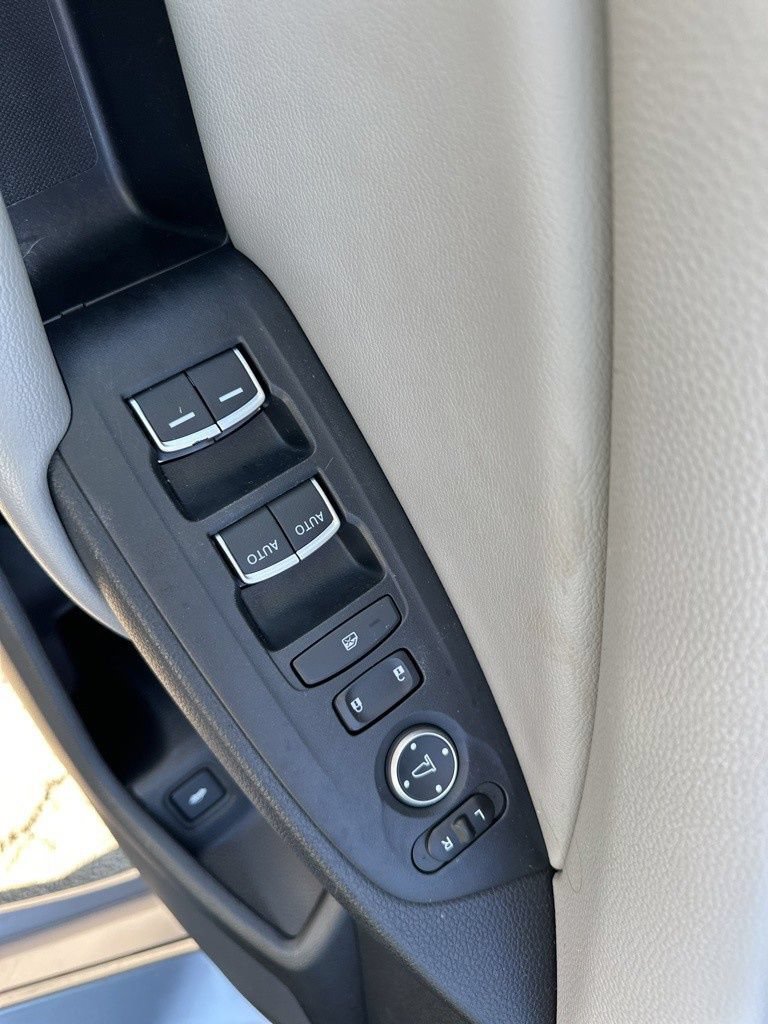 Used 2018 Honda Accord LX image 16