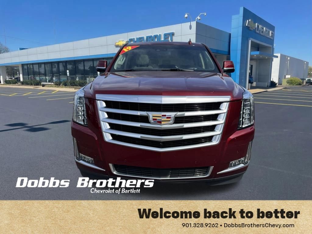 Certified 2019 Cadillac Escalade Premium Luxury AWD/4WD image 2