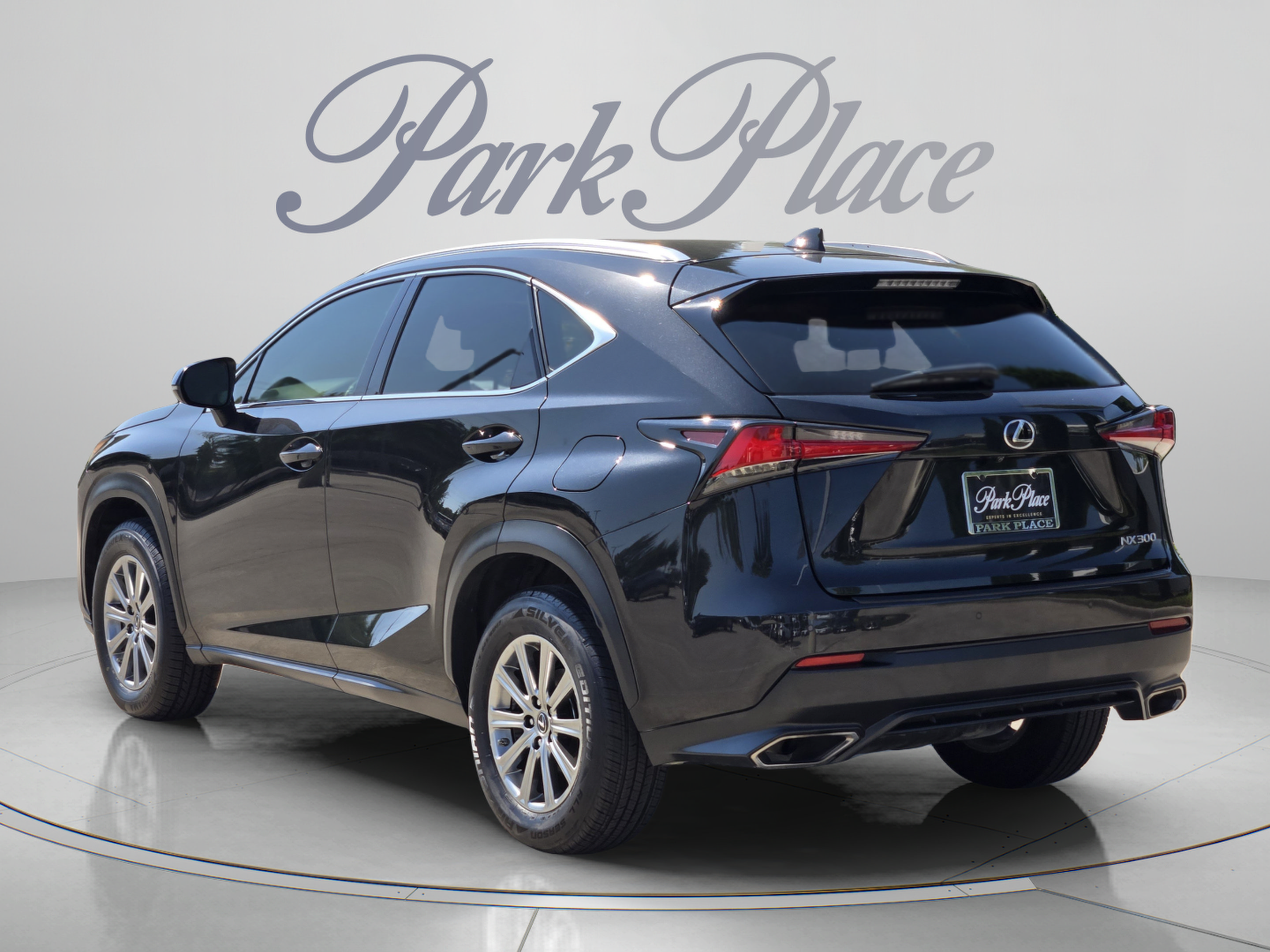 Used 2018 Lexus NX 300 FWD w/ Comfort Package image 3