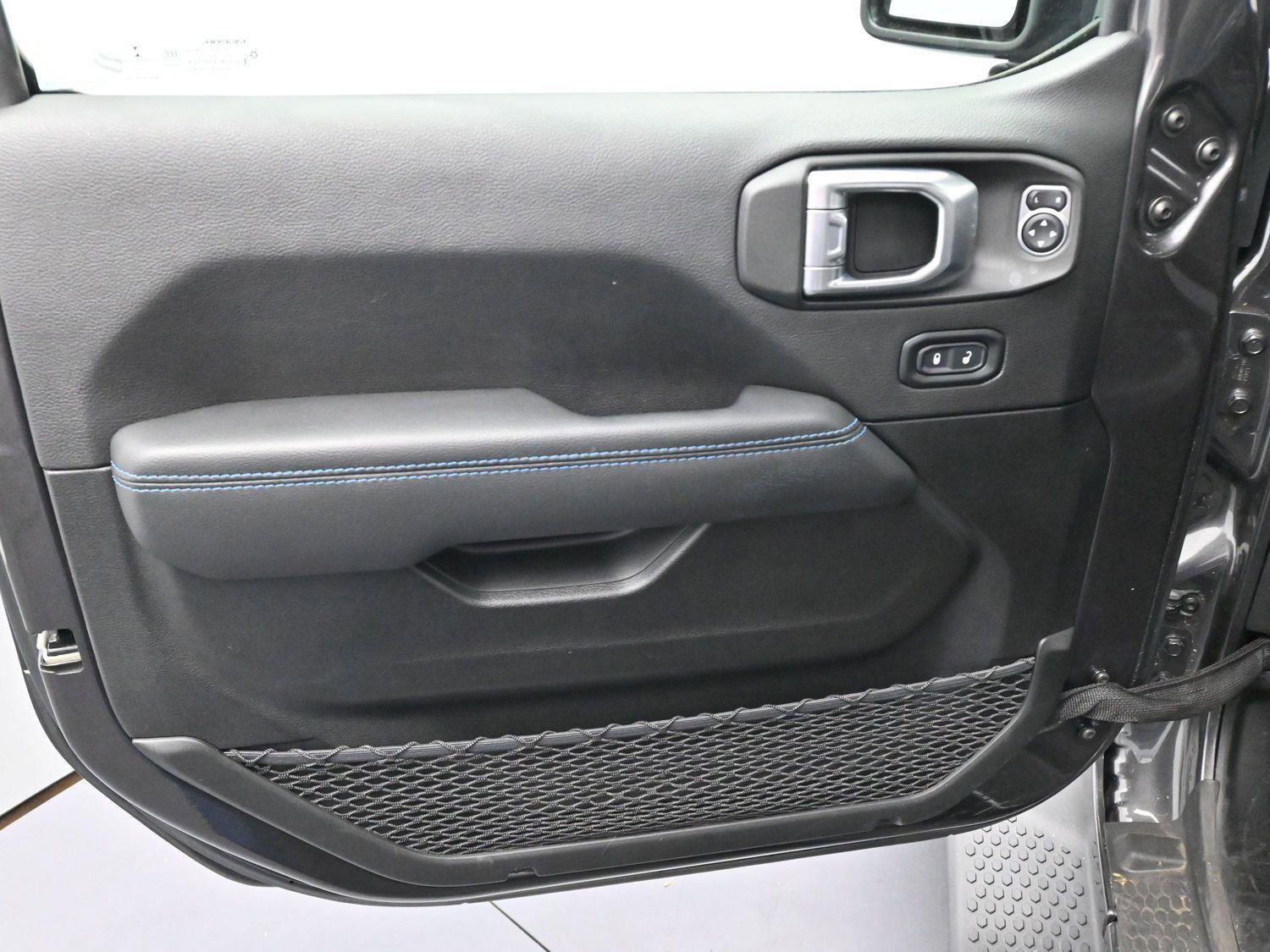 Used 2022 Jeep Wrangler Unlimited Rubicon 4xe image 11