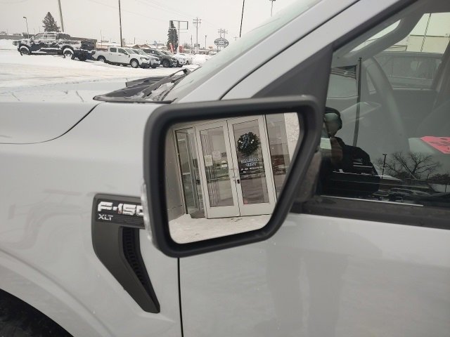 Certified 2022 Ford F150 XLT w/ Equipment Group 302A High image 11