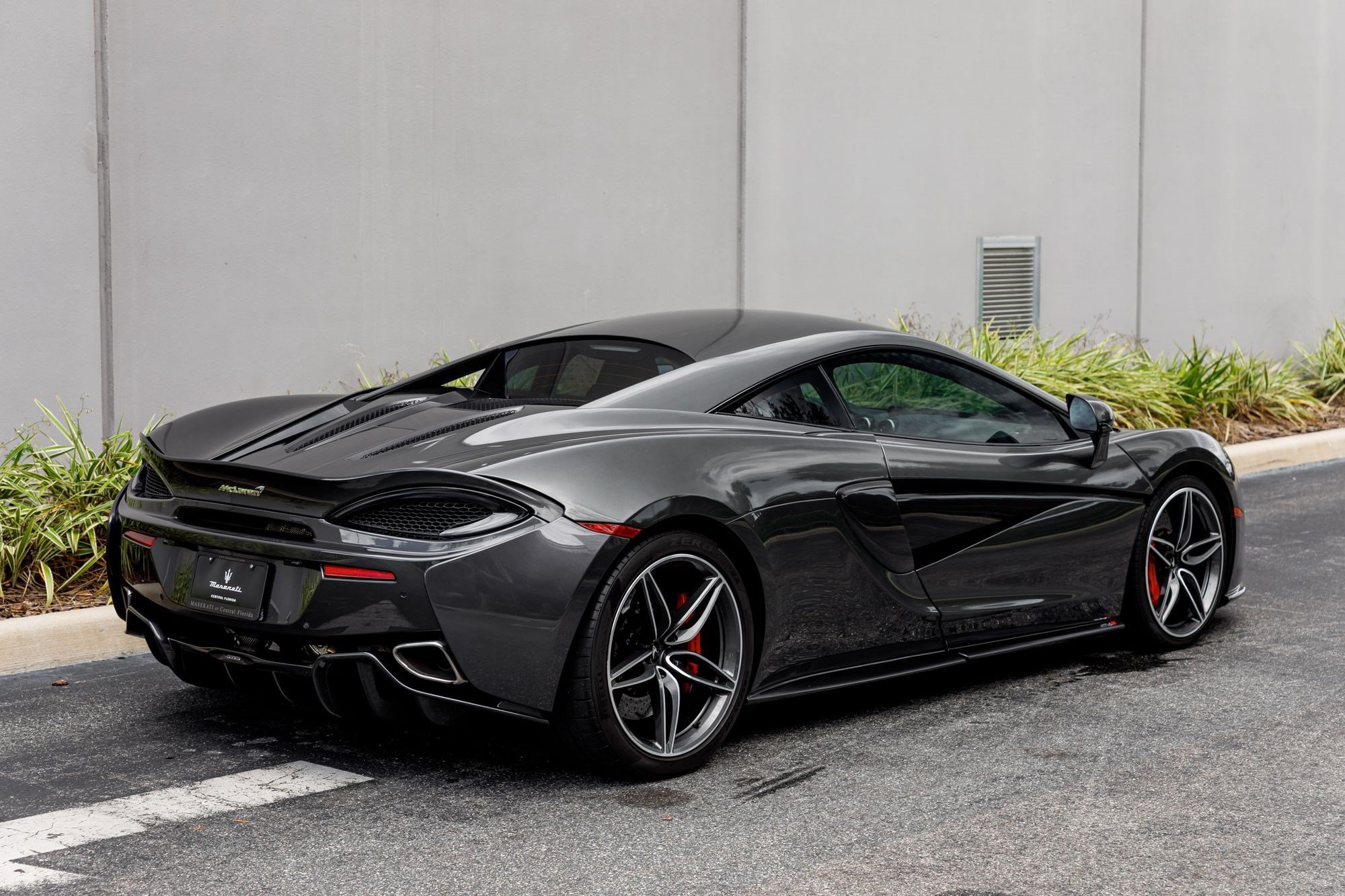 Used 2019 McLaren 570S Coupe RWD image 5